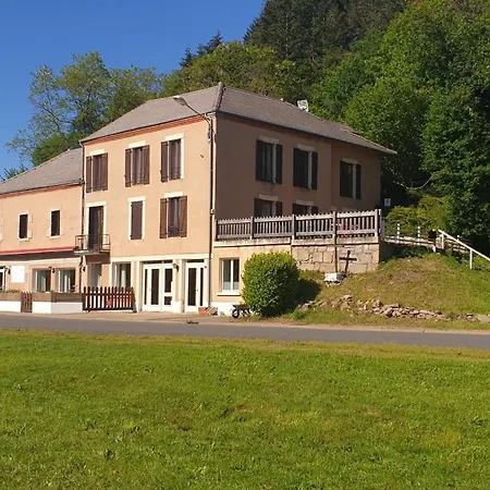 Au Des Moines بيت للعطل Le Mayet-de-Montagne