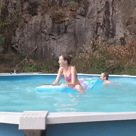 Au Des Moines Le Mayet-de-Montagne