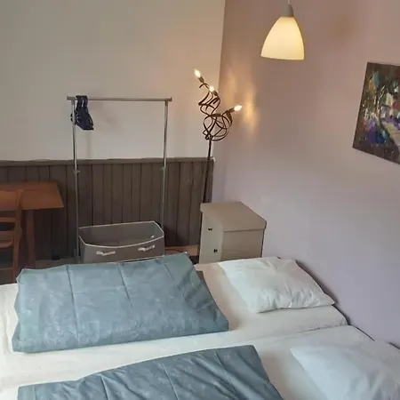 Au Des Moines بيت للعطل Le Mayet-de-Montagne